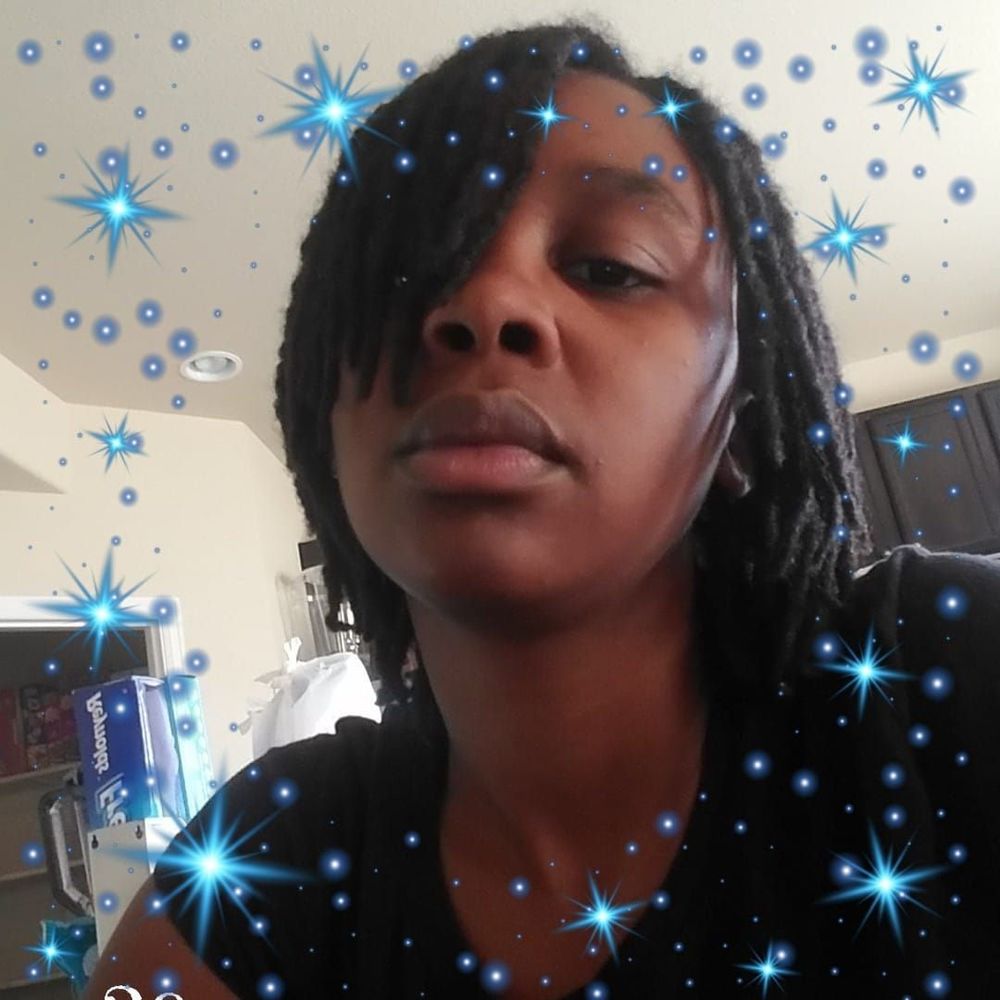 Meet your Posher, Shirlaana